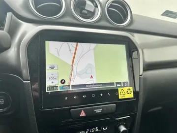 Car image 13