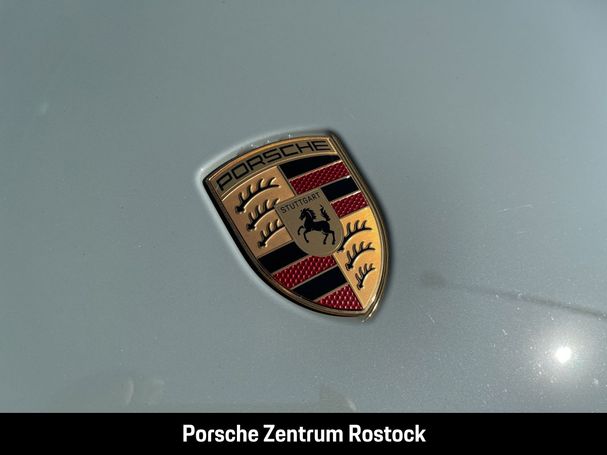 Porsche Taycan 320 kW image number 27