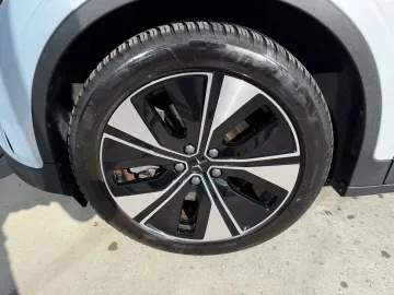 Car image 37