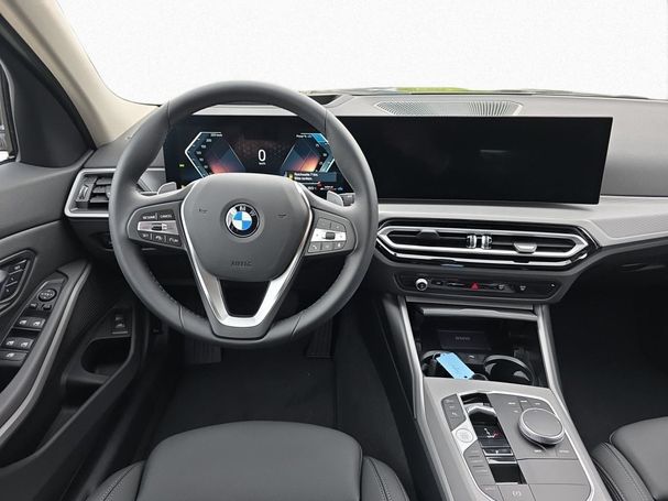 BMW 320d Touring 140 kW image number 13