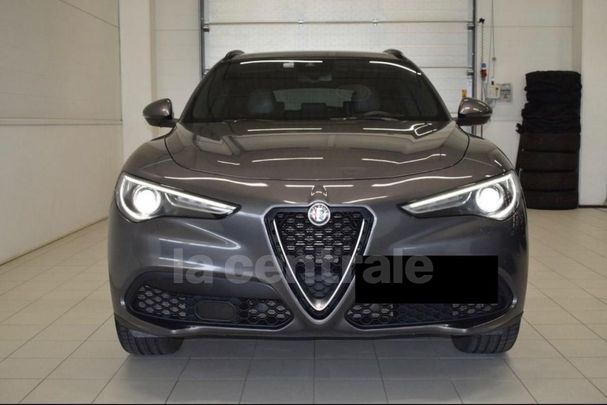 Alfa Romeo Stelvio 2.0 Turbo 206 kW image number 2