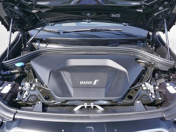 BMW iX1 xDrive30 230 kW image number 8