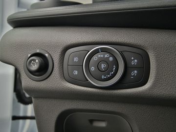 Car image 38