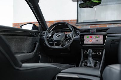 Car image 21