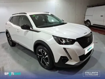 Car image 3