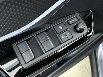 Car image 31