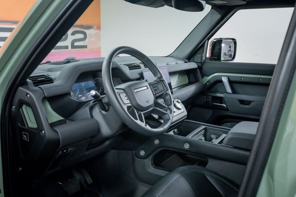 Land Rover Defender 221 kW image number 18