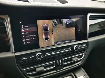 Car image 37
