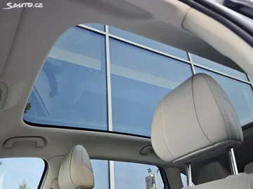 Car image 39