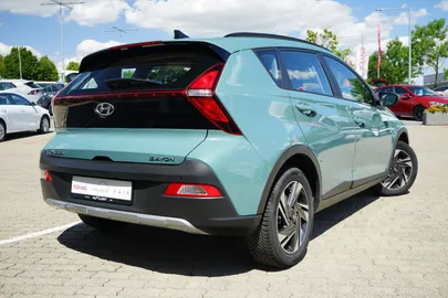 Car image 28