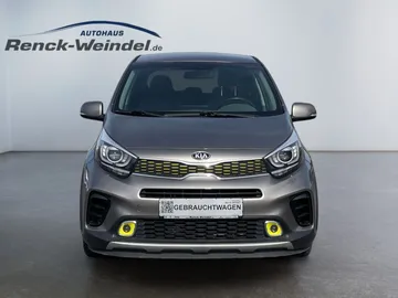 Car image 4