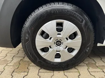 Car image 45
