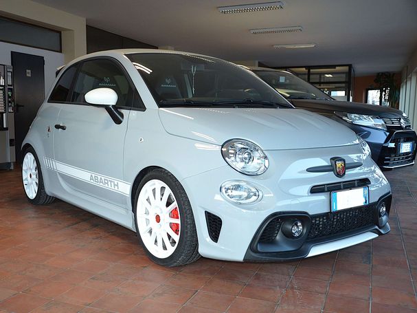 Abarth 695 132 kW image number 1