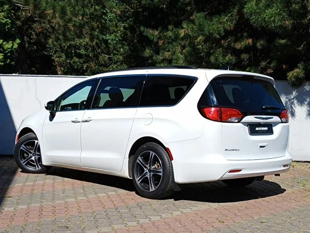 Chrysler Pacifica 211 kW image number 4