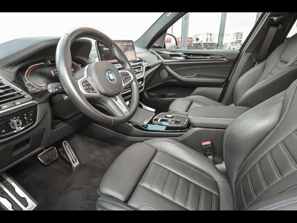 BMW iX3 Impressive 210 kW image number 4