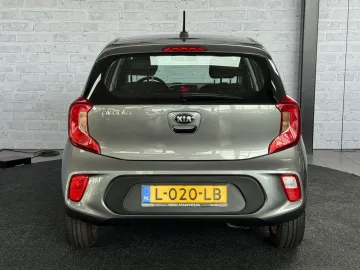 Car image 33