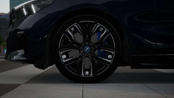 BMW i5 M60 xDrive 442 kW image number 5