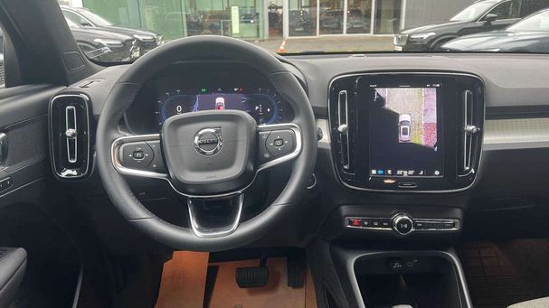 Volvo XC40 B3 Plus Dark 120 kW image number 12