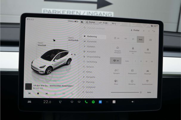 Tesla Model Y Long Range AWD 258 kW image number 19