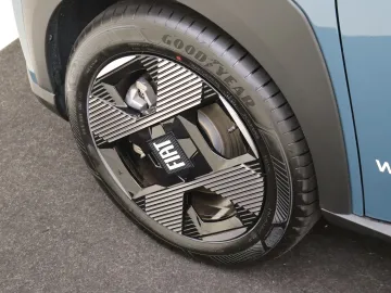 Car image 33