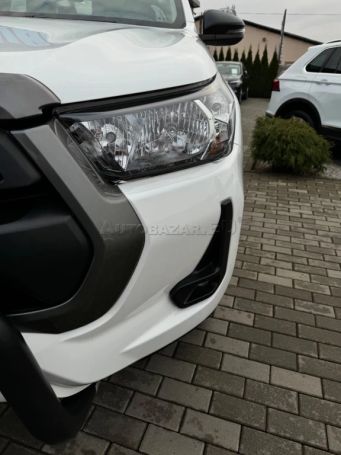 Toyota Hilux D 2.4 4D 110 kW image number 19