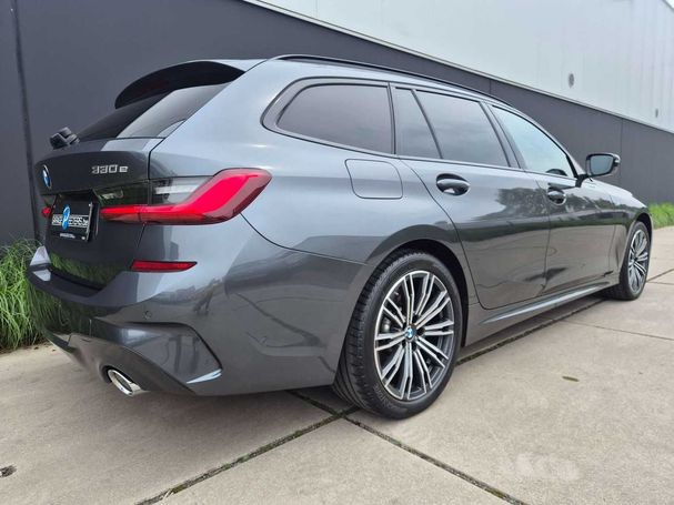 BMW 330e Touring M 215 kW image number 4