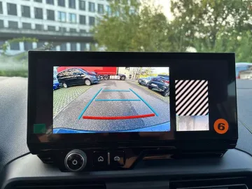 Car image 31