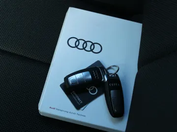 Car image 36