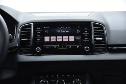 Car image 33