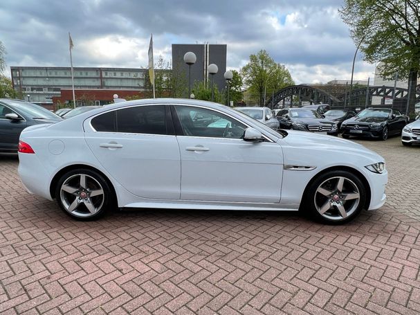 Jaguar XE 132 kW image number 6