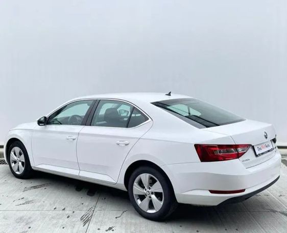 Skoda Superb 140 kW image number 4