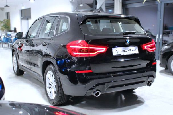 BMW X3 xDrive20d Advantage 140 kW image number 8