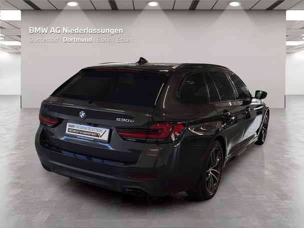 BMW 530 Touring 215 kW image number 4