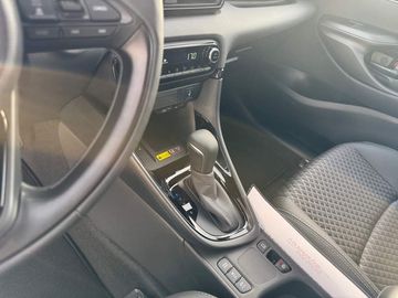 Car image 13