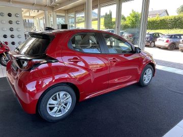 Car image 5