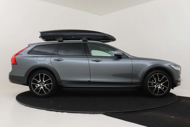 Volvo V90 Cross Country T5 AWD 184 kW image number 2