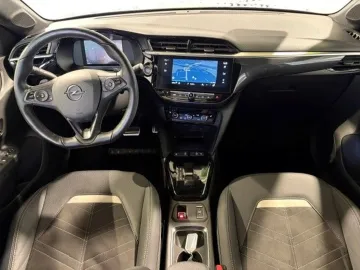 Car image 30