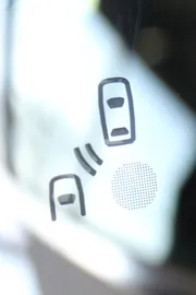 Car image 35