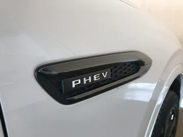 Car image 33