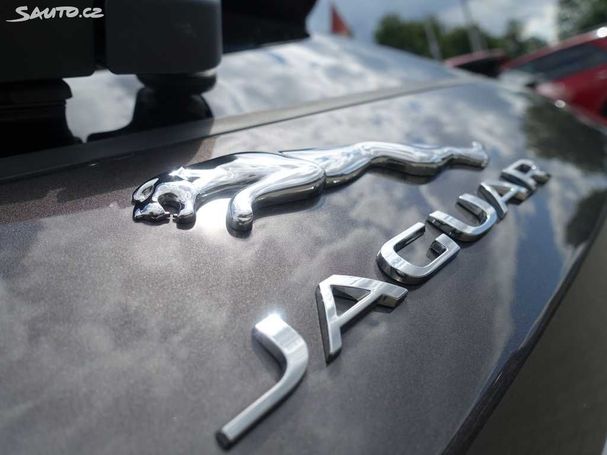 Jaguar F-Pace Black 150 kW image number 39