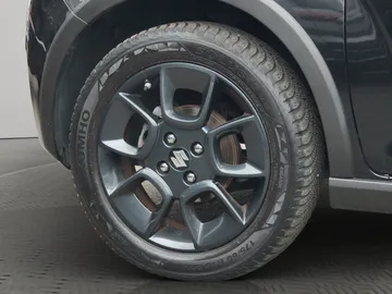 Car image 24