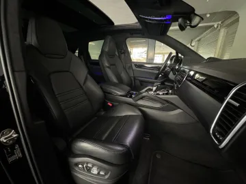 Car image 39