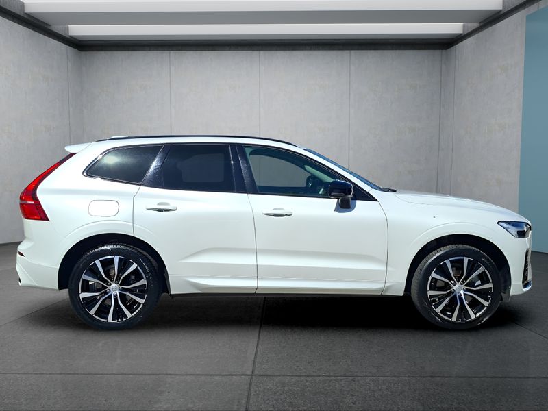 Volvo XC60 B4 Plus Dark