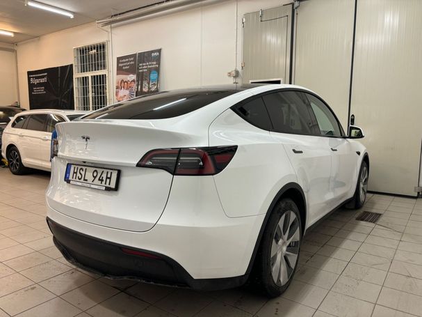 Tesla Model Y Standard Range 221 kW image number 6