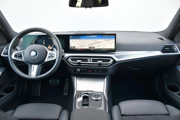 BMW 320i xDrive 135 kW image number 13