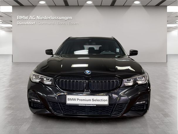 BMW 330 e Touring M Sport xDrive 215 kW image number 2