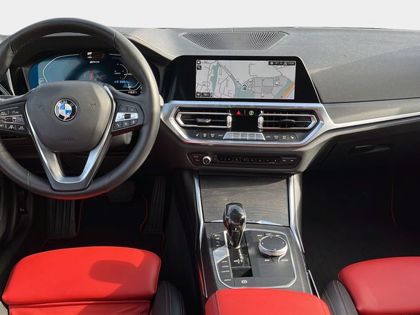 BMW 330e Luxury Line 215 kW image number 10