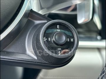 Car image 38