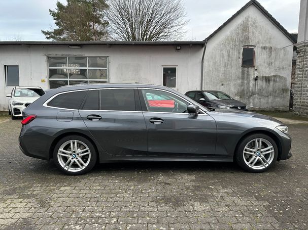 BMW 330d Touring xDrive Luxury Line 195 kW image number 3