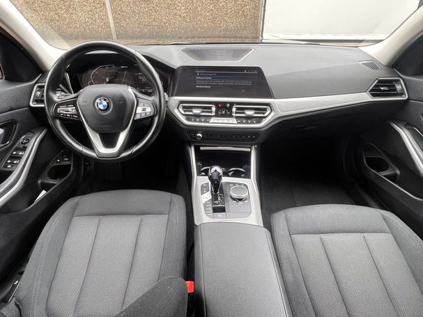 BMW 330 Touring 185 kW image number 7